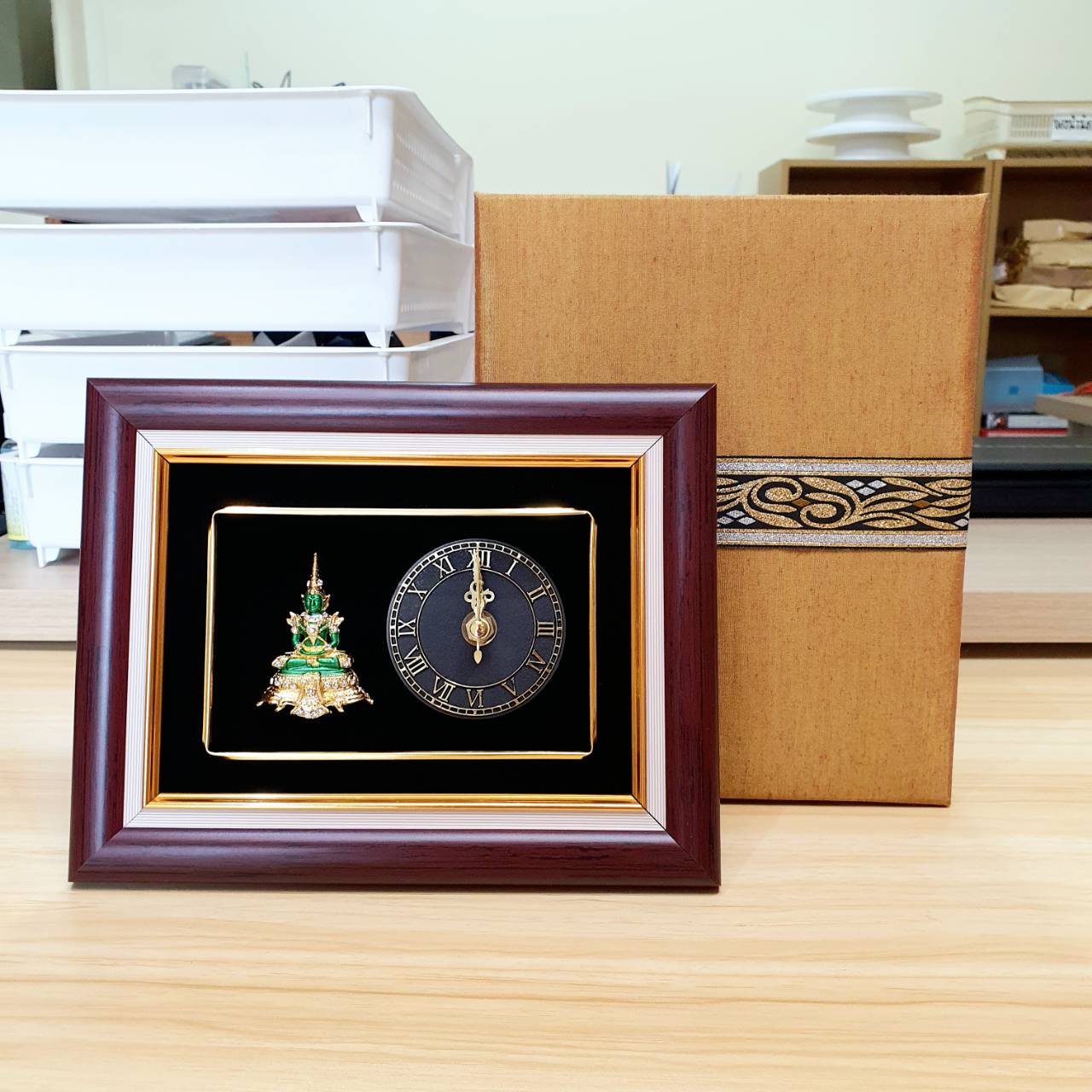 นาฬิกาพระแก้ว 