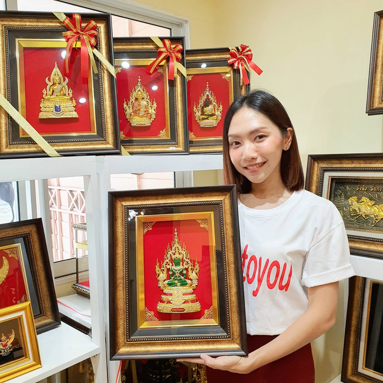 กรอบทองรมดำพระแก้ว