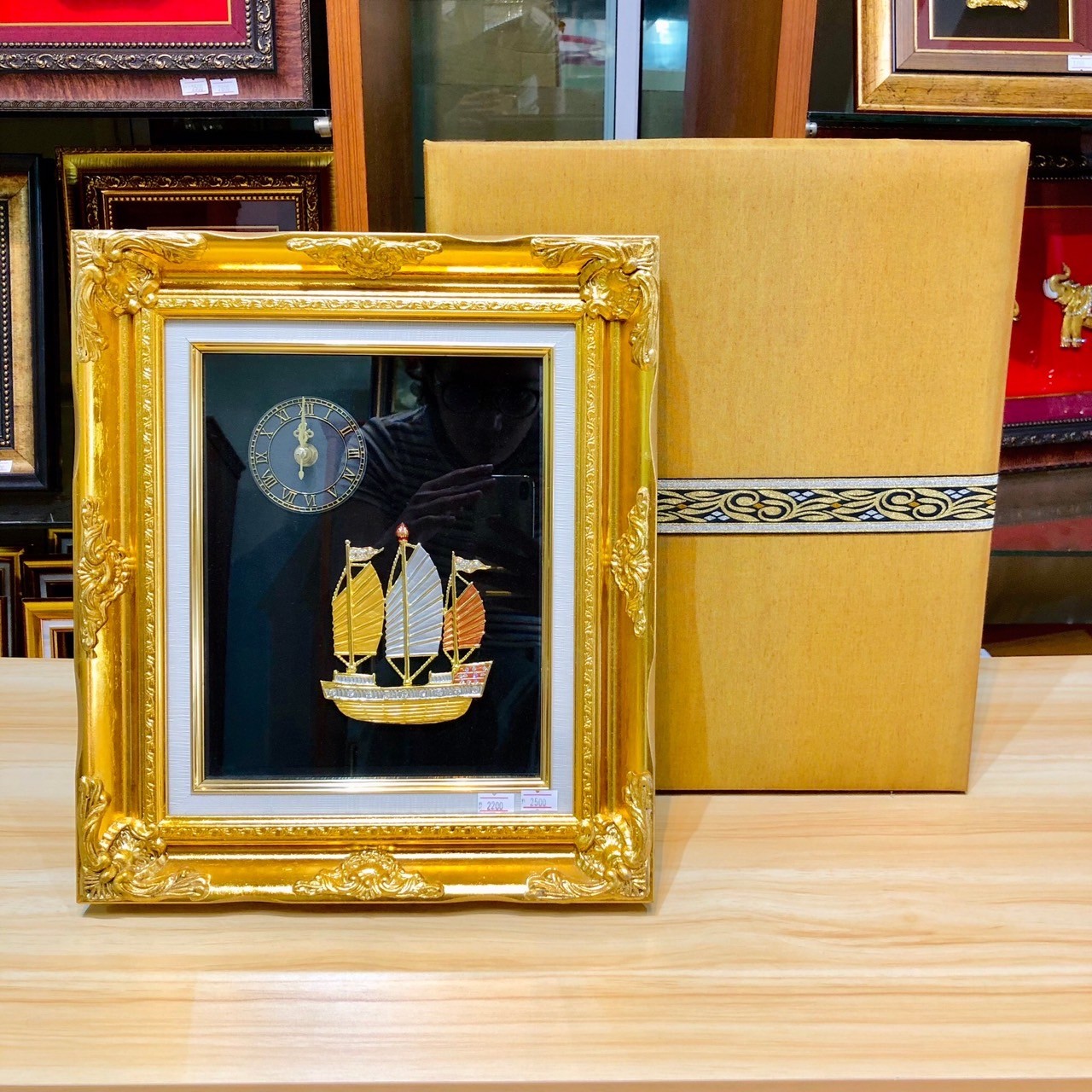 กรอบนาฬิกาหลุยส์เรือใบ